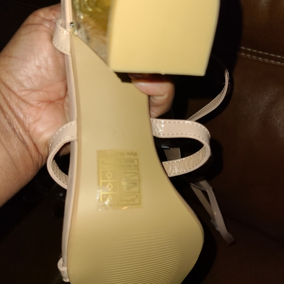 High strapping Sandal - Picture 3 of 12